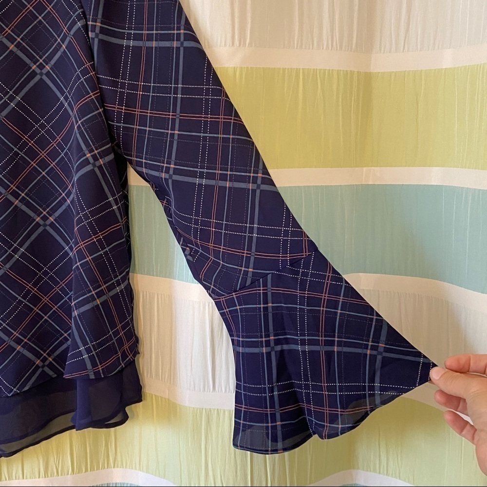LC Lauren Conrad Bell Sleeve Blouse NWT Blue Plaid Lace Small - Picture 5 of 11